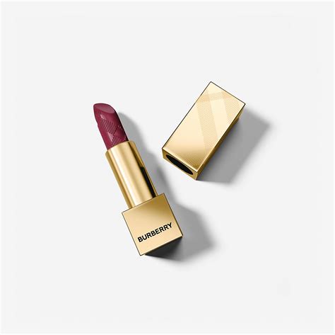 Burberry Kisses – Bright Plum No.101